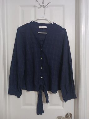 Fever Navy Button-Front Tie-Hem Women’s Top Large
